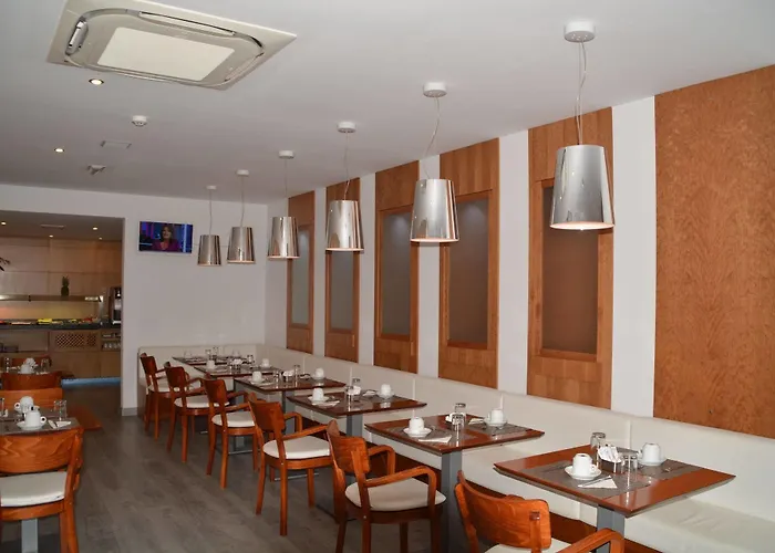 Szálloda Mena Plaza