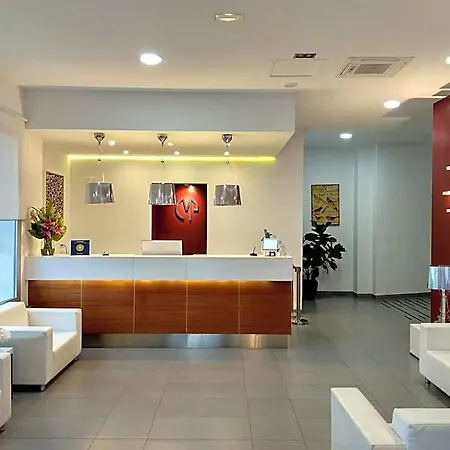 Otel Mena Plaza 3*