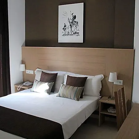 Otel Mena Plaza