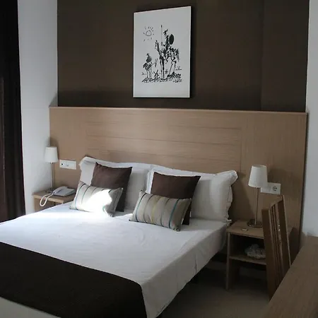 Otel Mena Plaza Nerja